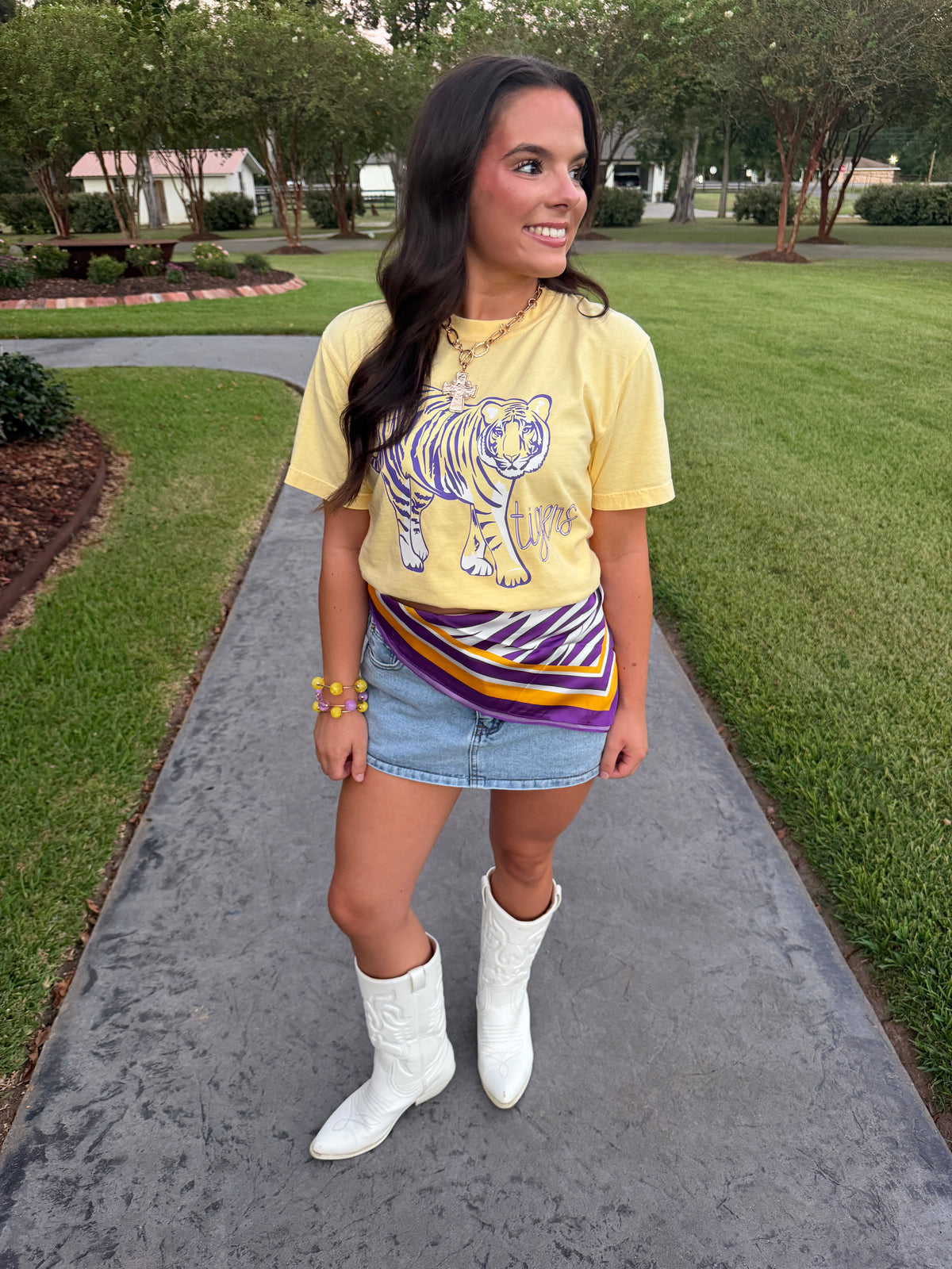 Walking Tiger Tee