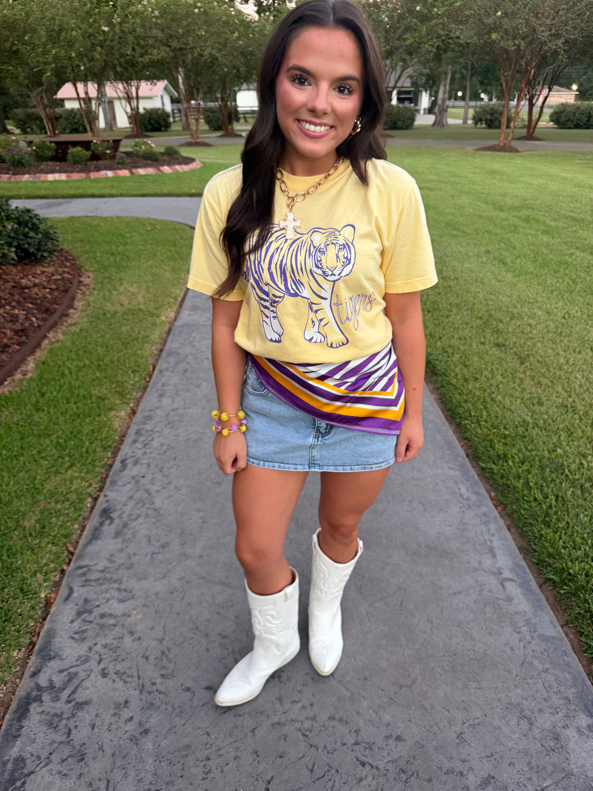Walking Tiger Tee