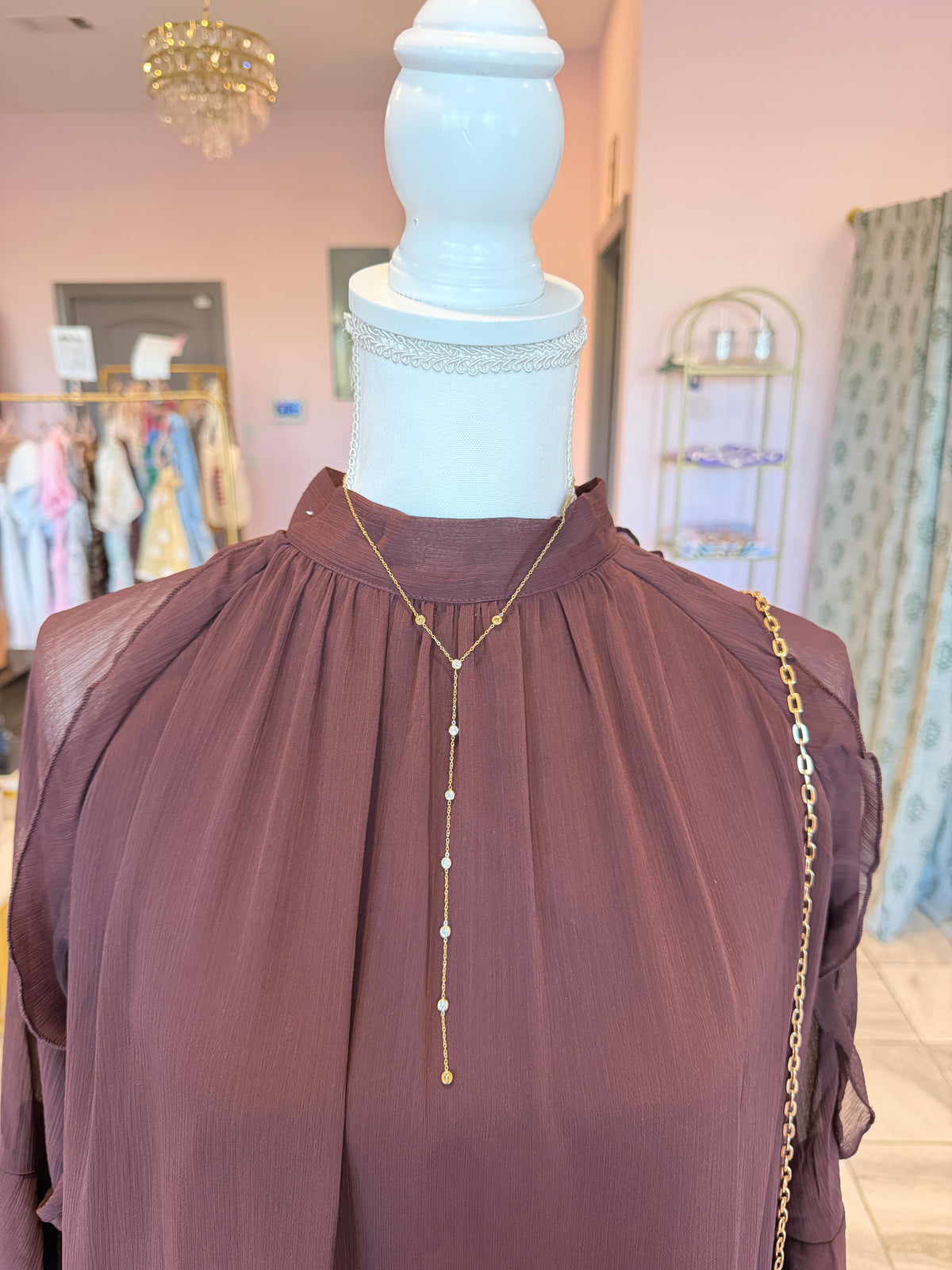 Round Dangle Gold Mini Necklace